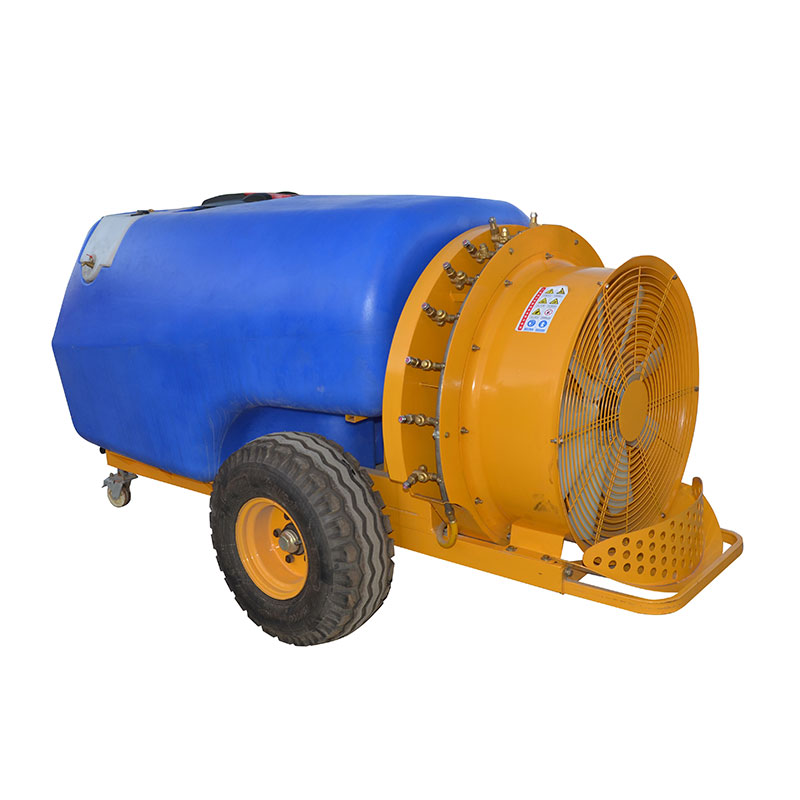 TRACTION PNEUMATIC AIR BLAST SPRAYER